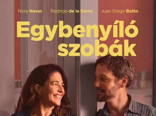 Egybeny�l� szob�k